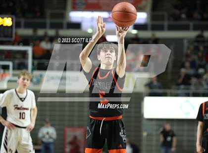 Thumbnail 3 in New Lexington vs. Fairfield Union (OHSAA D2 District Final) photogallery.