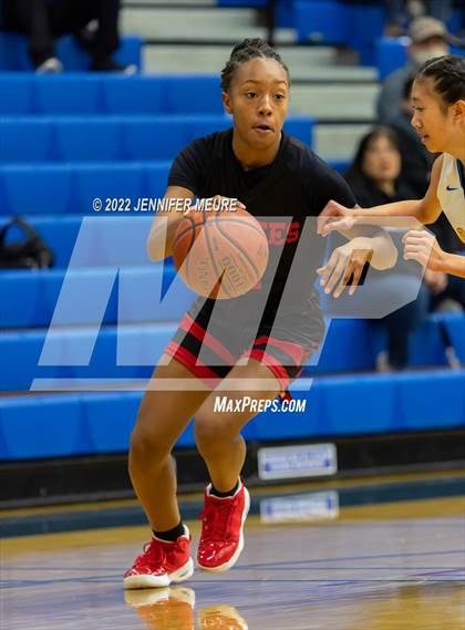 Thumbnail 1 in San Leandro vs. Foothill (Newark Optimist Club Holiday Classic) photogallery.