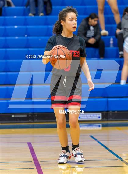 Thumbnail 2 in San Leandro vs. Foothill (Newark Optimist Club Holiday Classic) photogallery.