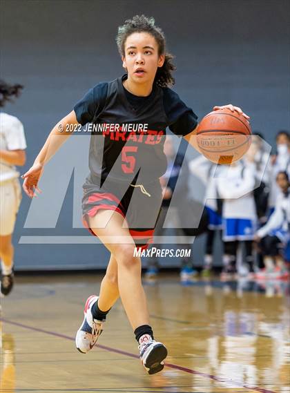 Thumbnail 3 in San Leandro vs. Foothill (Newark Optimist Club Holiday Classic) photogallery.