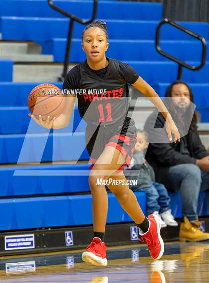 Thumbnail 1 in San Leandro vs. Foothill (Newark Optimist Club Holiday Classic) photogallery.