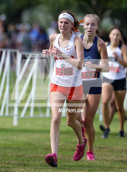 Thumbnail 3 in UIL Cross Country 4A Finals (3200M) photogallery.