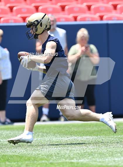 Thumbnail 1 in Chaparral vs. Mullen (Denver Broncos 7-on-7) photogallery.
