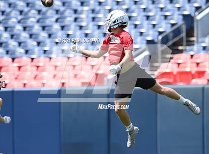 Thumbnail 1 in Chaparral vs. Mullen (Denver Broncos 7-on-7) photogallery.