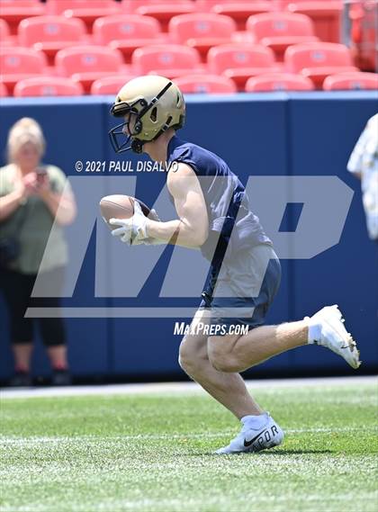 Thumbnail 3 in Chaparral vs. Mullen (Denver Broncos 7-on-7) photogallery.