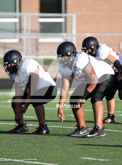Thumbnail 1 in Mineral Wells @ Godley photogallery.