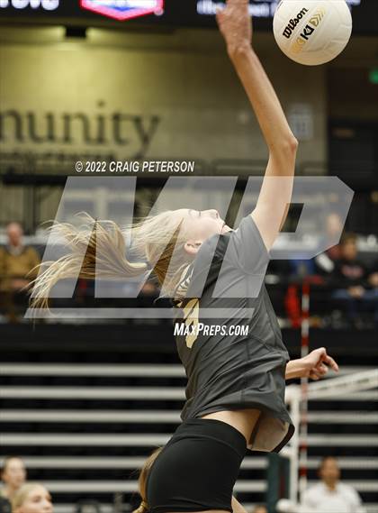 Thumbnail 1 in Davis vs. Weber (UHSAA 6A Second Round) photogallery.