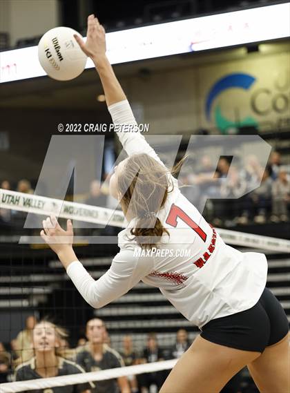 Thumbnail 3 in Davis vs. Weber (UHSAA 6A Second Round) photogallery.