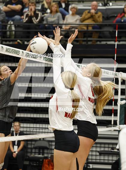 Thumbnail 1 in Davis vs. Weber (UHSAA 6A Second Round) photogallery.