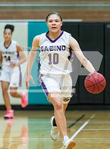 Thumbnail 2 in Chaparral vs. Sabino photogallery.