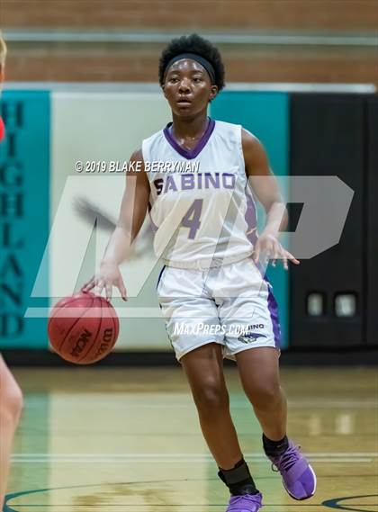 Thumbnail 2 in Chaparral vs. Sabino photogallery.