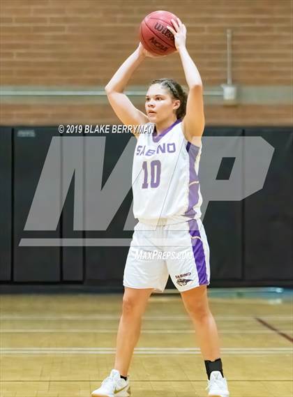 Thumbnail 2 in Chaparral vs. Sabino photogallery.