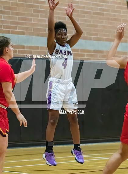 Thumbnail 2 in Chaparral vs. Sabino photogallery.