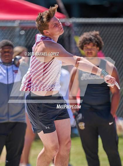 Thumbnail 2 in Dog Pound Invitational (Shot Put) photogallery.