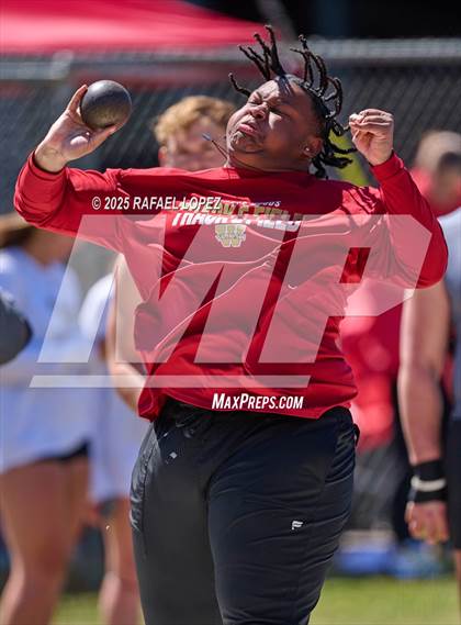 Thumbnail 1 in Dog Pound Invitational (Shot Put) photogallery.