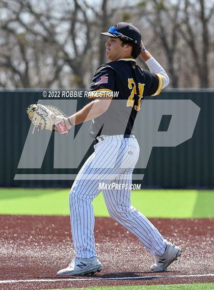 Thumbnail 1 in Kaufman @ Crandall photogallery.