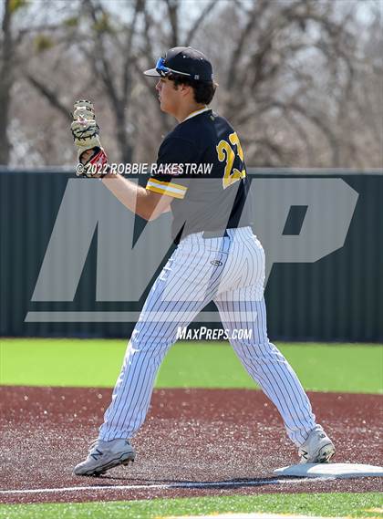 Thumbnail 3 in Kaufman @ Crandall photogallery.