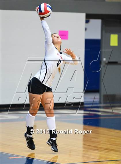 Thumbnail 3 in Texas vs Garland (Garland ISD Volleyball Tournament) photogallery.