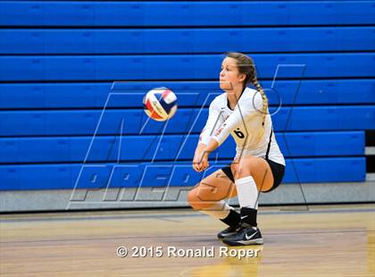 Thumbnail 3 in Texas vs Garland (Garland ISD Volleyball Tournament) photogallery.