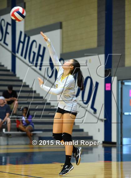 Thumbnail 1 in Texas vs Garland (Garland ISD Volleyball Tournament) photogallery.