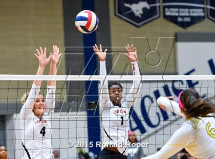 Thumbnail 1 in Texas vs Garland (Garland ISD Volleyball Tournament) photogallery.