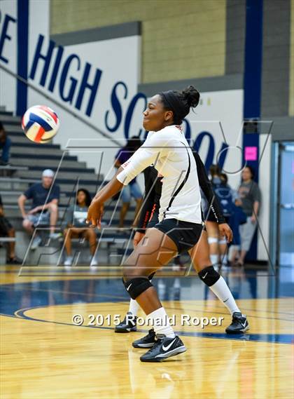 Thumbnail 1 in Texas vs Garland (Garland ISD Volleyball Tournament) photogallery.
