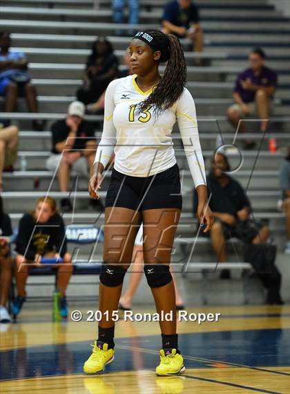 Thumbnail 3 in Texas vs Garland (Garland ISD Volleyball Tournament) photogallery.