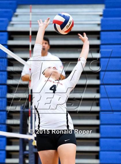Thumbnail 1 in Texas vs Garland (Garland ISD Volleyball Tournament) photogallery.