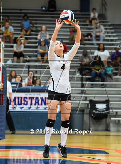 Thumbnail 3 in Texas vs Garland (Garland ISD Volleyball Tournament) photogallery.