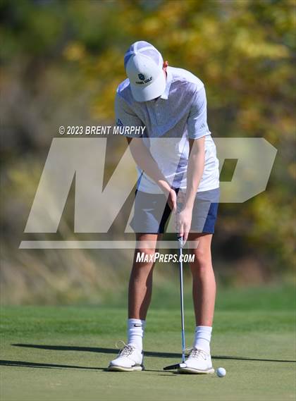 Thumbnail 2 in CHSAA 3A State Championship - Day 1 photogallery.
