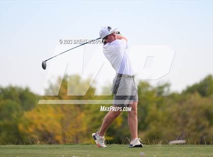 Thumbnail 2 in CHSAA 3A State Championship - Day 1 photogallery.