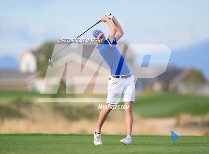 Thumbnail 1 in CHSAA 3A State Championship - Day 1 photogallery.