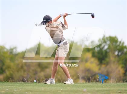 Thumbnail 1 in CHSAA 3A State Championship - Day 1 photogallery.
