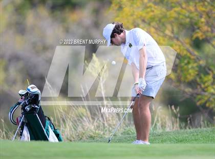 Thumbnail 2 in CHSAA 3A State Championship - Day 1 photogallery.