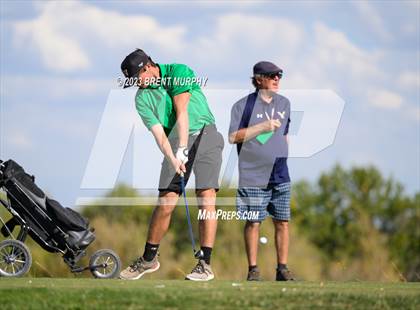 Thumbnail 3 in CHSAA 3A State Championship - Day 1 photogallery.