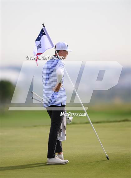 Thumbnail 1 in CHSAA 3A State Championship - Day 1 photogallery.