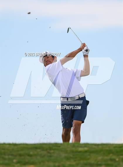 Thumbnail 1 in CHSAA 3A State Championship - Day 1 photogallery.