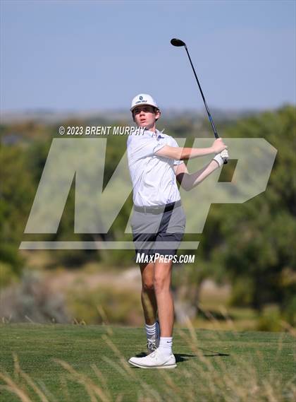 Thumbnail 2 in CHSAA 3A State Championship - Day 1 photogallery.