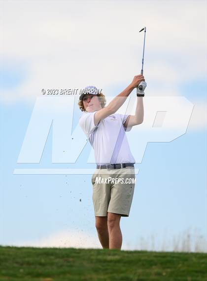 Thumbnail 1 in CHSAA 3A State Championship - Day 1 photogallery.