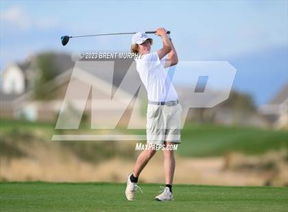 Thumbnail 1 in CHSAA 3A State Championship - Day 1 photogallery.
