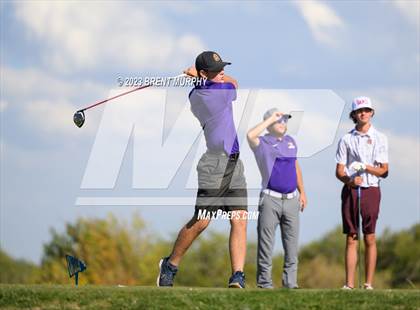 Thumbnail 1 in CHSAA 3A State Championship - Day 1 photogallery.