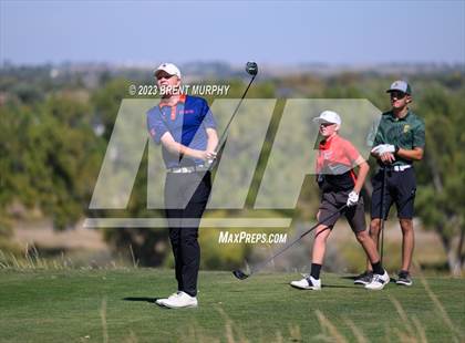 Thumbnail 1 in CHSAA 3A State Championship - Day 1 photogallery.
