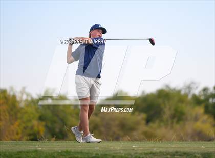 Thumbnail 1 in CHSAA 3A State Championship - Day 1 photogallery.
