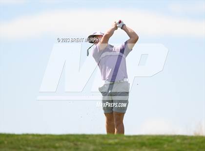 Thumbnail 2 in CHSAA 3A State Championship - Day 1 photogallery.