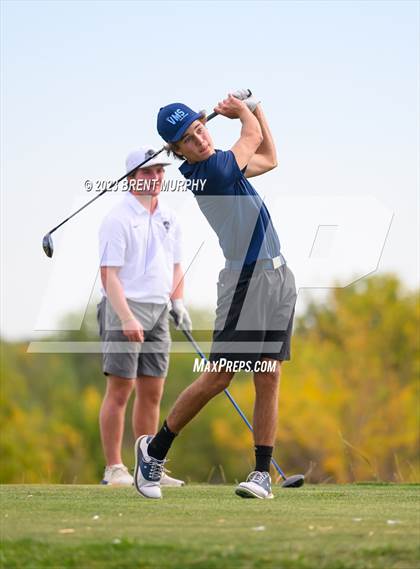 Thumbnail 1 in CHSAA 3A State Championship - Day 1 photogallery.