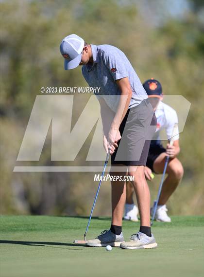 Thumbnail 3 in CHSAA 3A State Championship - Day 1 photogallery.