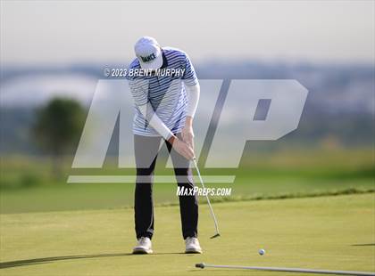 Thumbnail 2 in CHSAA 3A State Championship - Day 1 photogallery.