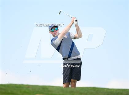 Thumbnail 1 in CHSAA 3A State Championship - Day 1 photogallery.