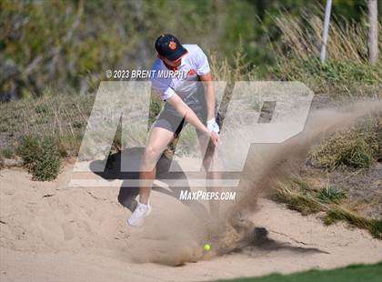 Thumbnail 2 in CHSAA 3A State Championship - Day 1 photogallery.