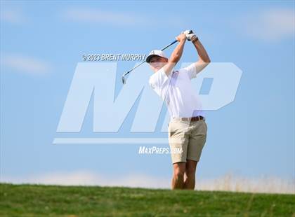 Thumbnail 3 in CHSAA 3A State Championship - Day 1 photogallery.